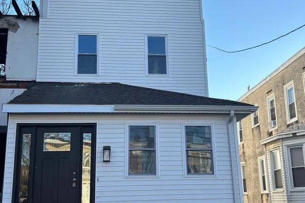 402 COLWYN AVE