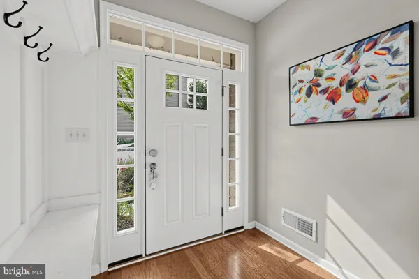24 TREYBURN DR