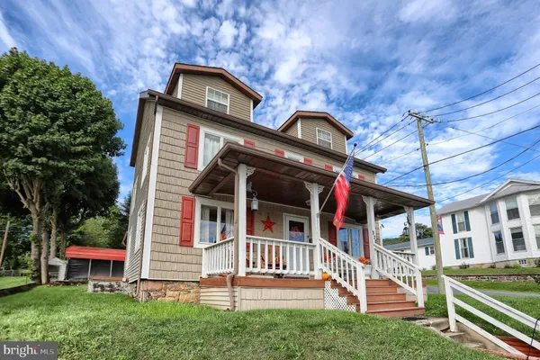320 MYRTLE AVE