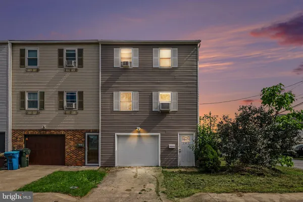 101 WOLF ST