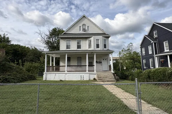 3904 GROVELAND AVE