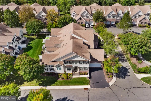 1 RIVIERA CT