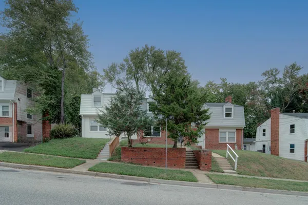 7820 ALLENDALE DR