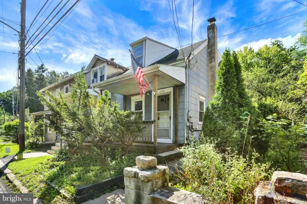 644 MAIN ST