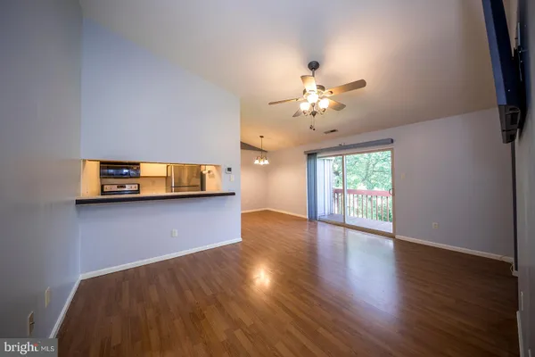 6 CEDAR VALLEY PL 302