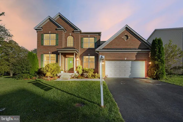 4813 CLARENDON DR