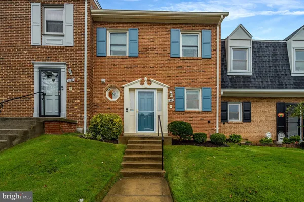 4523 GARBO CT