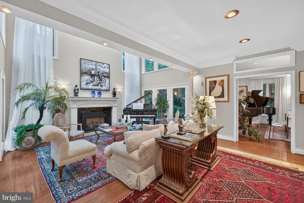 25 HIGHFIELD CT