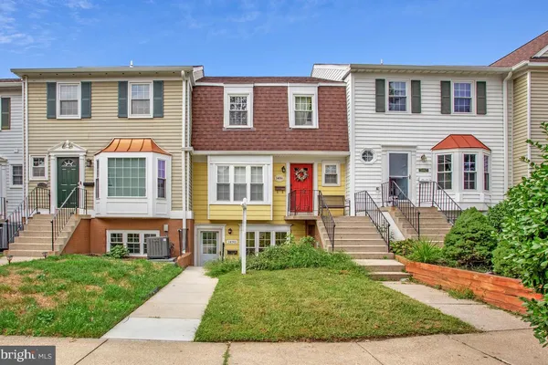 1490 MARA VISTA CT