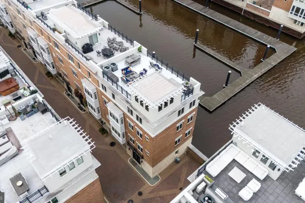 650 PONTE VILLAS 137