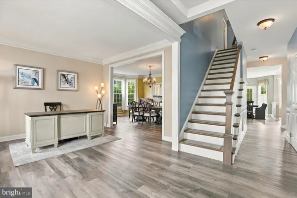 10 HARTFELD RD