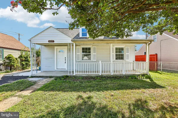 8217 DUNDALK AVE