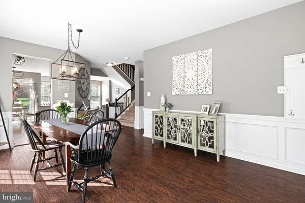 2518 PEACHTREE DR