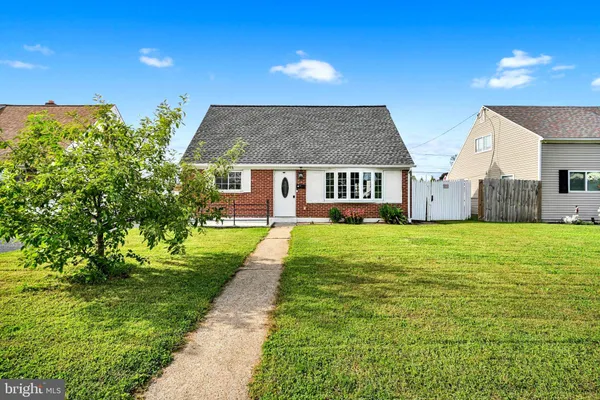 807 TUCKERTON AVE