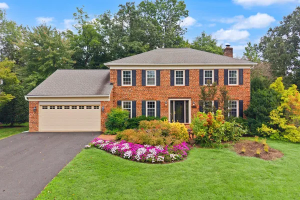 15541 EAGLE TAVERN LN