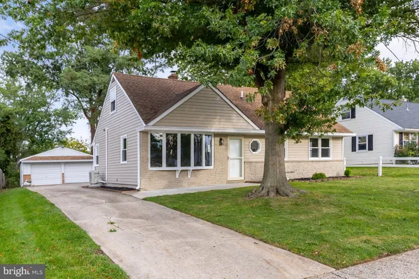 435 CEDARCREST AVE