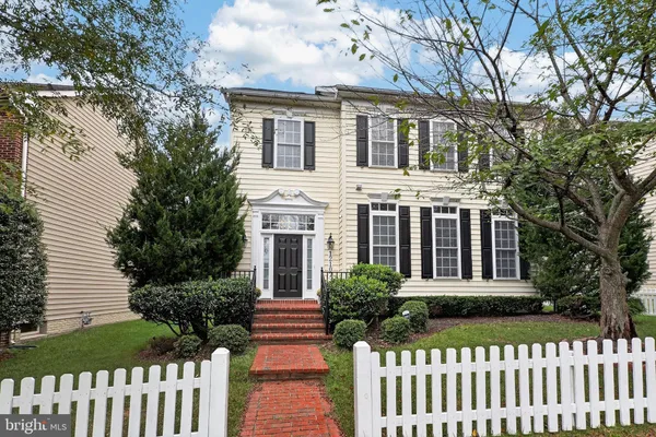 12107 MAGNOLIA PARK PL