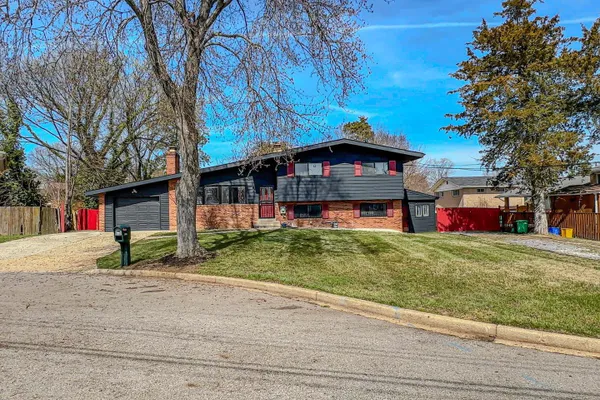 5504 WESTMINSTER CT