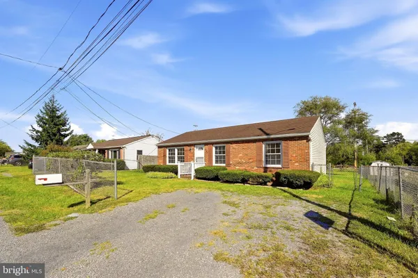 102 GREEN PARK CT