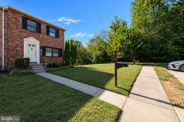731 WILTON FARM DR