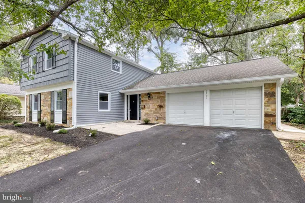 1721 TIPTON DR