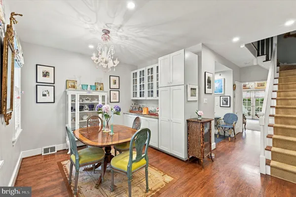 308 LOMBARD ST