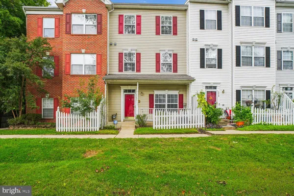 1606 BRIARVIEW CT 63