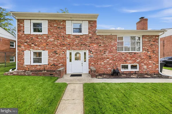 1322 IRON FORGE RD