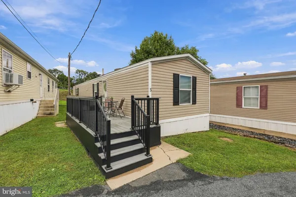 3 PLEASANT HILL AVE