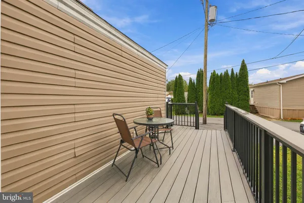 3 PLEASANT HILL AVE
