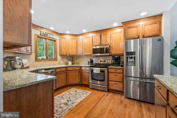 10390 FOX MEADOW CIR