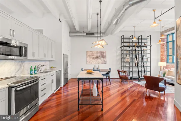 1701 KALORAMA RD 207