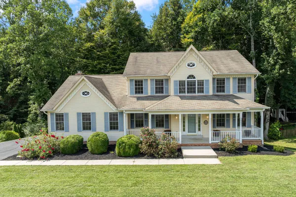 105 WESTMORLAND CT