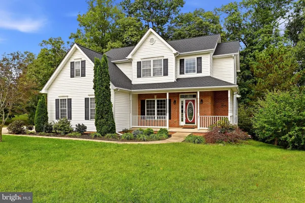 151 TRAVIS CT