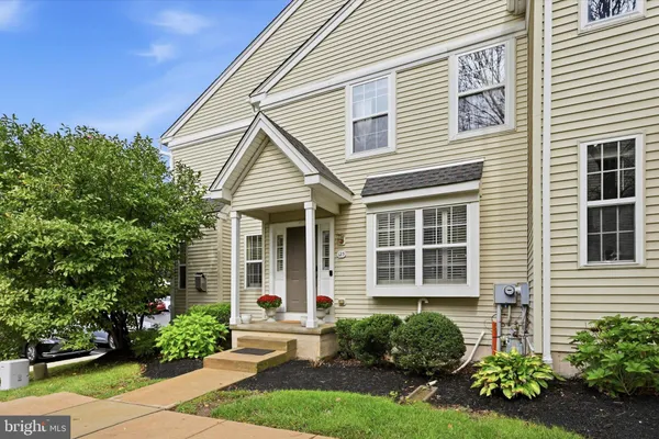 123 GRANITE LN 8