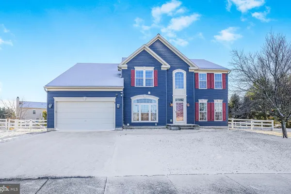206 MARKHAM CT