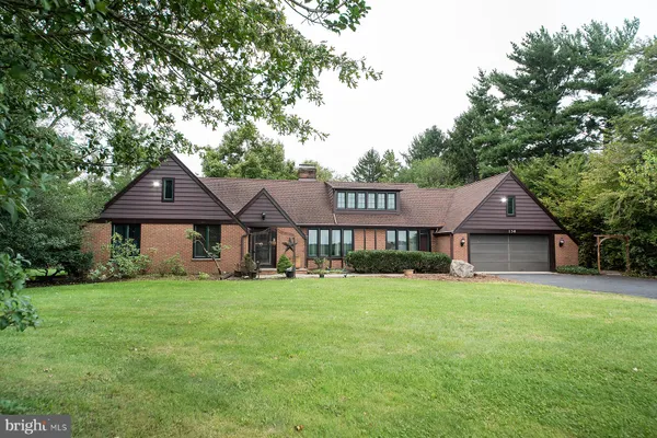 136 ELLISDALE RD