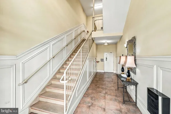 4046 DERBY CT