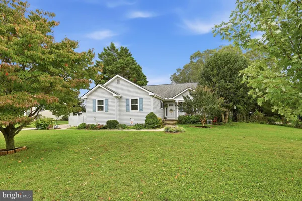1313 W DR