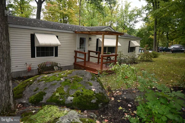 13 HILLSIDE DR
