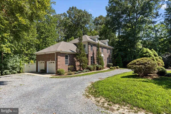 28920 LIVINGSTON DR