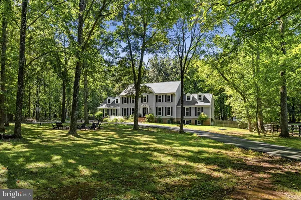 10080 GREENWICH WOOD DR