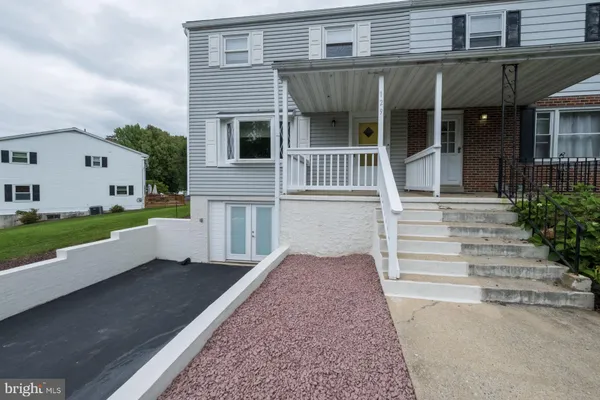 129 WERNERSVILLE BLVD