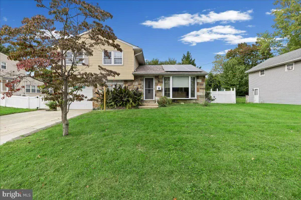 106 N PELHAM RD