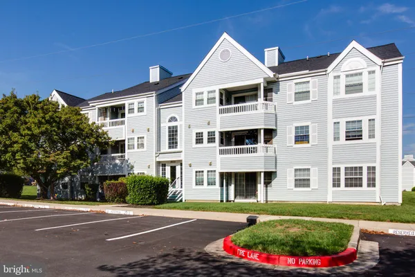 8601 FALLS RUN D