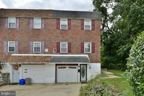 2628 MAXWELL ST