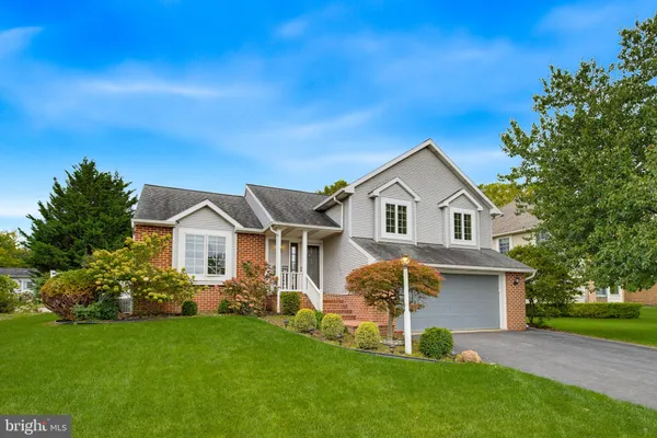 9 CORDELL DR