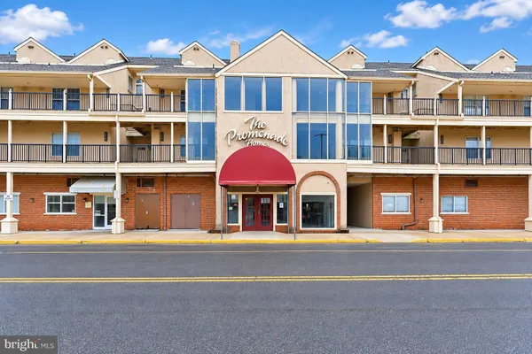 3036 MAIN ST
