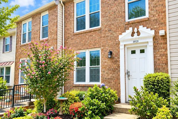 3929 PLUM RUN CT