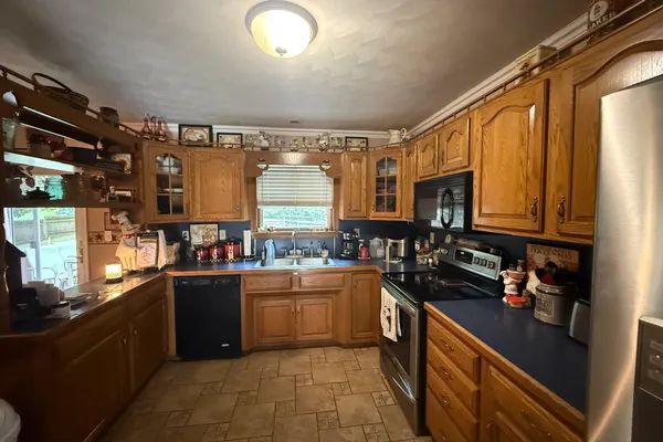 119 LODGE LN